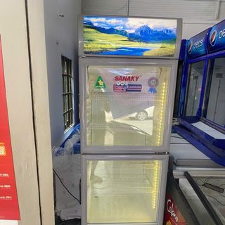 tủ đã qua sữ dụng còn mới trên 90% do không có nhu cầu sữ dụng đổi tủ lớn hơn nên thanh lý lại cho ac nào cần ạ