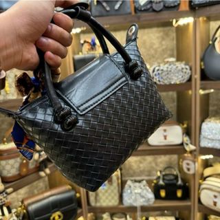 Túi xách nữ, túi đeo chéo hai quai phối cúc, móc khóa hình gấu K585