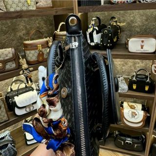 Túi xách nữ, túi đeo chéo hai quai phối cúc, móc khóa hình gấu K585