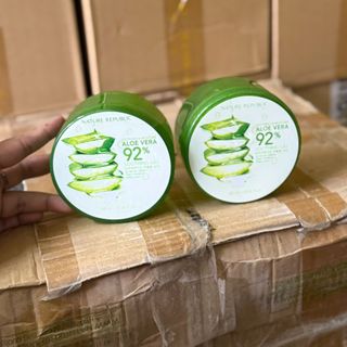 Gel Dưỡng Ẩm Nature Republic Chiết Xuất Lô Hội Soothing & Moisture Aloe Vera 92% Soothing Gel 300ml