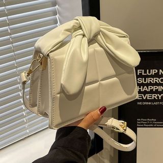 Túi xách nữ, túi đeo chéo phối nơ da trơn trần chỉ K577