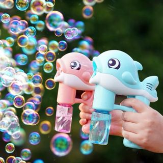 HỘP CÁ HEO PHUN BONG BÓNG MẪU MỚI
(DÙNG PIN)