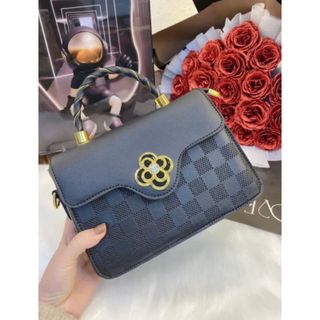 Túi xách nữ, túi đeo chéo khoá xoay quai cứng cáp dây đeo bản to K454