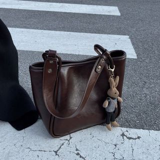 Túi xách nữ, túi công sở xách tay, kẹp nách da nhăn dầy dặn tặng kèm thỏ bông treo K620