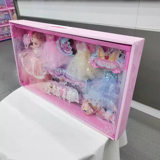 HỘP BÚP BÊ VÁY LOLITA KÈM BỘ DÁN MÓNG