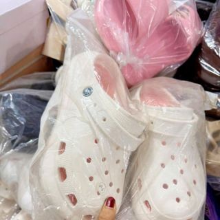 THANH LÝ LÔ GIÀY DÉP New mẫu lộn xộn như hình