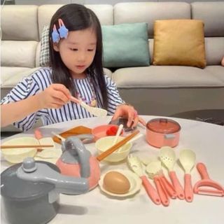 HỘP BẾP TỪ KÈM DỤNG CỤ NẤU ĂN NHIỀU CHI TIẾT
(DÙNG PIN)