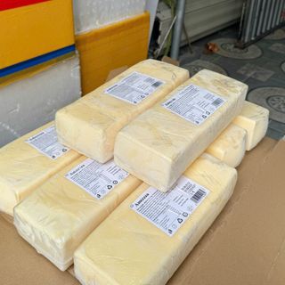Phô mai khối Amozzaa khối 2,2kg