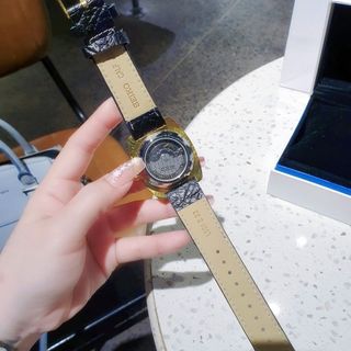 SĂN SALE LỚN ĐỒNG HỒ NAM TRUNG CẤP SEICO GIẢ CƠ LỘ ĐÁY MẶT VÀNG