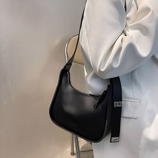 Túi xách nữ, túi đeo chéo dáng thuyền đáy bằng da mềm dây bản to K200