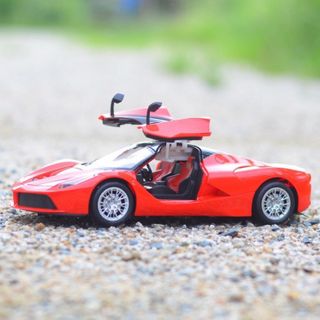 HỘP XE ĐIỀU KHIỂN MỞ CỬA
(DÙNG PIN)