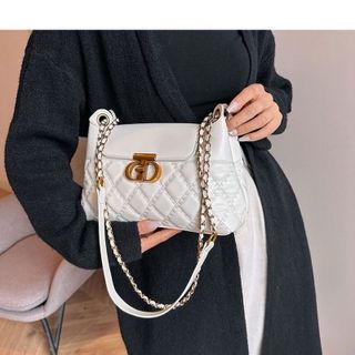 Túi xách nữ, túi đeo chéo chần chỉ tai gập khóa CD K507