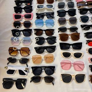 Thanh lý 100 kính lớn mã lộn xộn như hình