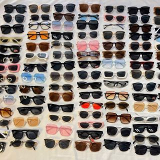 Thanh lý 100 kính lớn mã lộn xộn như hình