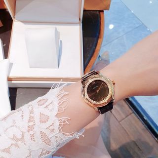 ĐỒNG HỒ NỮ CAO CẤP VERSA DÂY DA ĐEN NIỀNG THÉP
