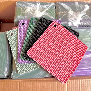 Tấm Silicon Lót Nồi Cách Nhiệt Cao Cấp , Miếng Lót Chống Xước Bếp Chịu Nhiệt Tới 200 Độ C Tiện Lợi - Giá Sỉ