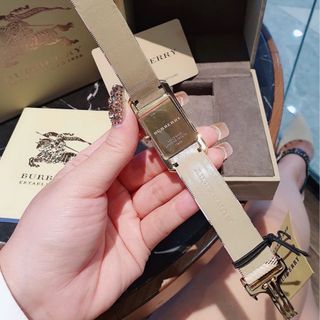 ĐỒNG HỒ NỮ SIÊU CẤP BUBERY MẶT CHỮ NHẬT DÂY DA SIZE LỚN VÀ NHỎ