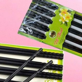 SET 10 ĐÔI ĐŨA NHỰA MÀU ĐEN XOẮN