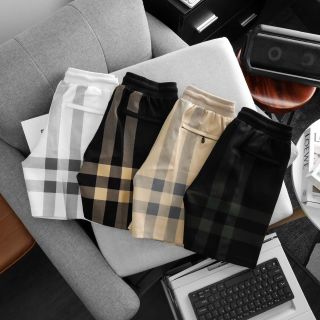 Quần Short thun nam.  Chất vải Bc cotton mịn dày cực đẹp. Thiết kế logo in bao giặt máy .