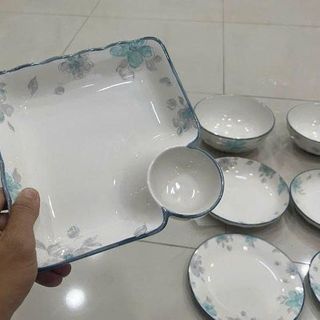 ĐĨA SỨ VUÔNG KÈM KHAY CHẤM XOẮN HOA XANH GL290 (T36)