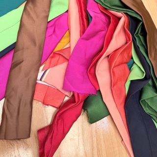 Quai nón lá nhiều màu