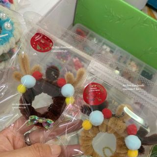 MÓC KHOÁ KẼM NHUNG CÁC LOẠI PHỤ KIỆN TRANG SỨC QUÀ LƯU NIỆM