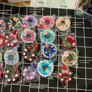 MÓC KHOÁ KẼM NHUNG CÁC LOẠI PHỤ KIỆN TRANG SỨC QUÀ LƯU NIỆM