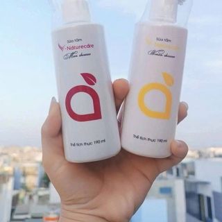 Sữa tắm nam nữ Vnaturecare thơm mịn màng