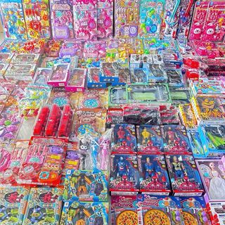 LÔ Đồ chơi em bé đồng giá 100x36k