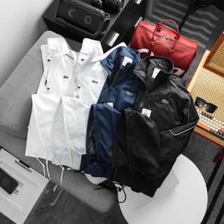 Áo khoác nam.  Vải xịn hàng chuẩn, nón rời  chất dầy mịn, sờ là ưng ngay.