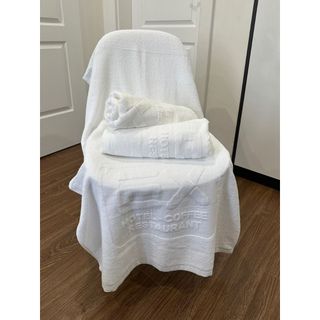 Khăn tắm Trắng khách sạn Logo siêu dầy 520g, KT 70x140cm