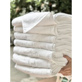 Khăn tắm trắng khách sạn logo, kt 70x140cm, 520g