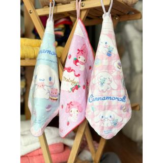 Set 3 khăn lau tay có móc treo, in hình ngộ nghĩnh cho bé