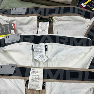 Quần short kaki nam. Co giãn  Phom slim , dài chấm gối.