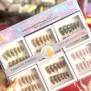 (HĐ) LỐC 12 HỘP 12 MÓNG TAY ĐÁ KÈM KEO, MẪU ĐẸP