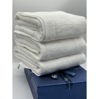 Khăn trắng gấp thiên nga cho khách sạn, kt 70x140cm, 320g