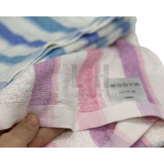 Khăn tắm kẻ xuất dư XD, KT 60x120cm, 220g, đa dạng nhiều mẫu, 100% cotton, thấm hút nước tốt