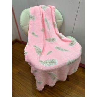 Khăn tắm lông cừu hình Lông Vũ, KT 50x100cm