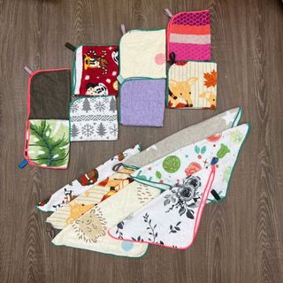 Set 2 chiếc khăn lau cotton cao cấp có móc treo 30x30cm