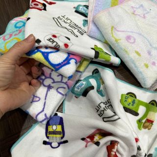 Khăn MJ lau mặt, lau tay trẻ em, nhiều hình ngộ nghĩnh, bán theo cân