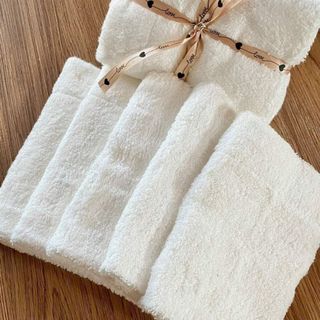 Khăn mặt vuông trắng MJ 34x34cm,40g, cotton 100%, thấm hút nước