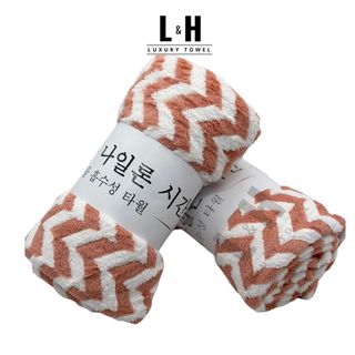 Khăn tắm lông cừu, zích zắc, kt 70x140cm