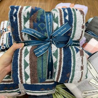 Combo 1 khăn tắm MJ 70x140cm và 1 khăn mặt vuông MJ 34x35cm