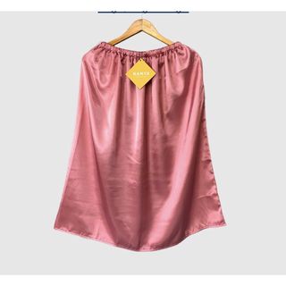 Váy quây spa lụa cao cấp, chất vải mát, dày dặn, chun chắc chắn, sẵn nhiều màu