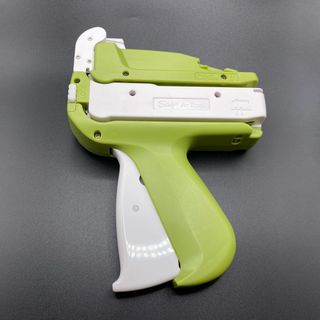 Khám Phá 5 Ưu Điểm Vượt Trội Của Súng xỏ ti đạn nhựa gắn mác SAIP A-TOOL