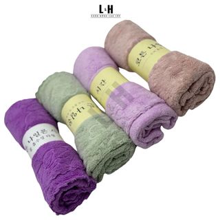 Khăn Tắm Lông Cừu, Hoa Văn Chìm Hình Gấu KT 50x100cm, nặng 200g