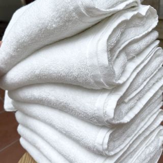 Khăn tắm trắng cho khách sạn, nhà nghỉ bình dân, MJ cao cấp