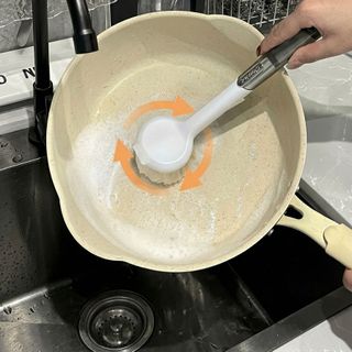 Cọ rửa bát cao cấp giá sỉ – bàn chải nồi chảo đầu cọ tròn sạch mọi góc, tay cầm trong suốt đẹp