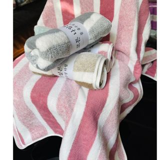 Khăn Tắm Lông Cừu Xuất Hàn Cao Cấp, Kẻ Mờ, KT 70x140cm