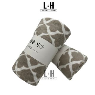 Khăn Tắm Lông Cừu Xuất Hàn Cao Cấp, Kẻ Mờ, KT 70x140cm